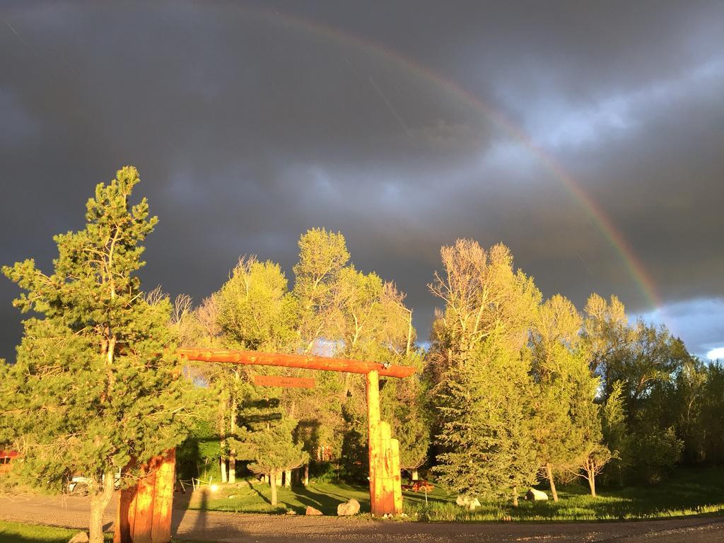 Teton Valley Cabins ドリッグス エクステリア 写真